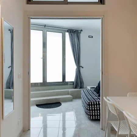 Casa Nerina In Centro Apartment *